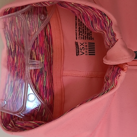 Victoria's Secret VSX yoga jacket large coral color - Picture 2 of 9